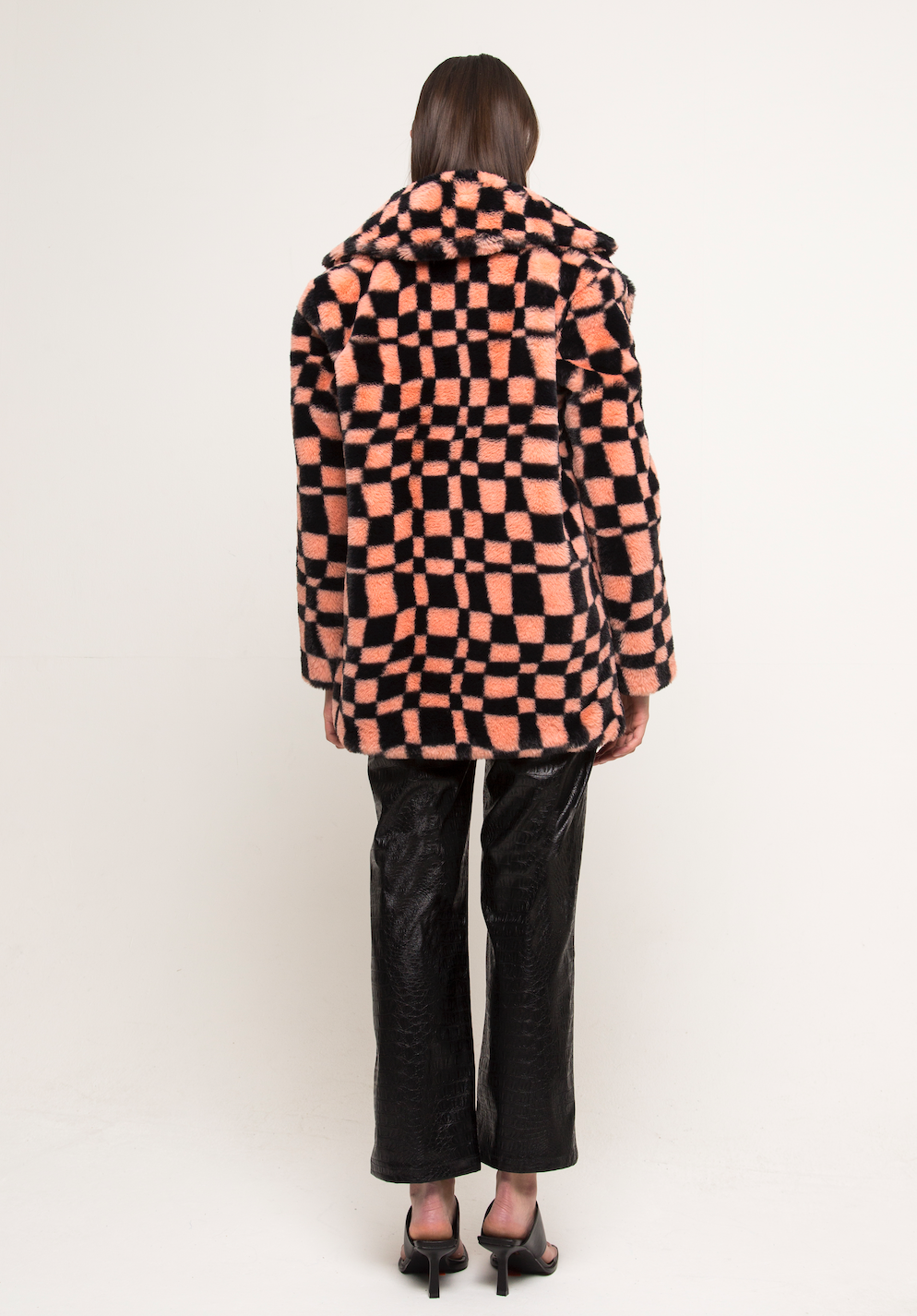 HENDRIX FAUX FUR COAT WAVY CHECKERBOARD PEACH